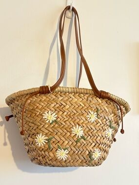 Zara woven straw daisy tote